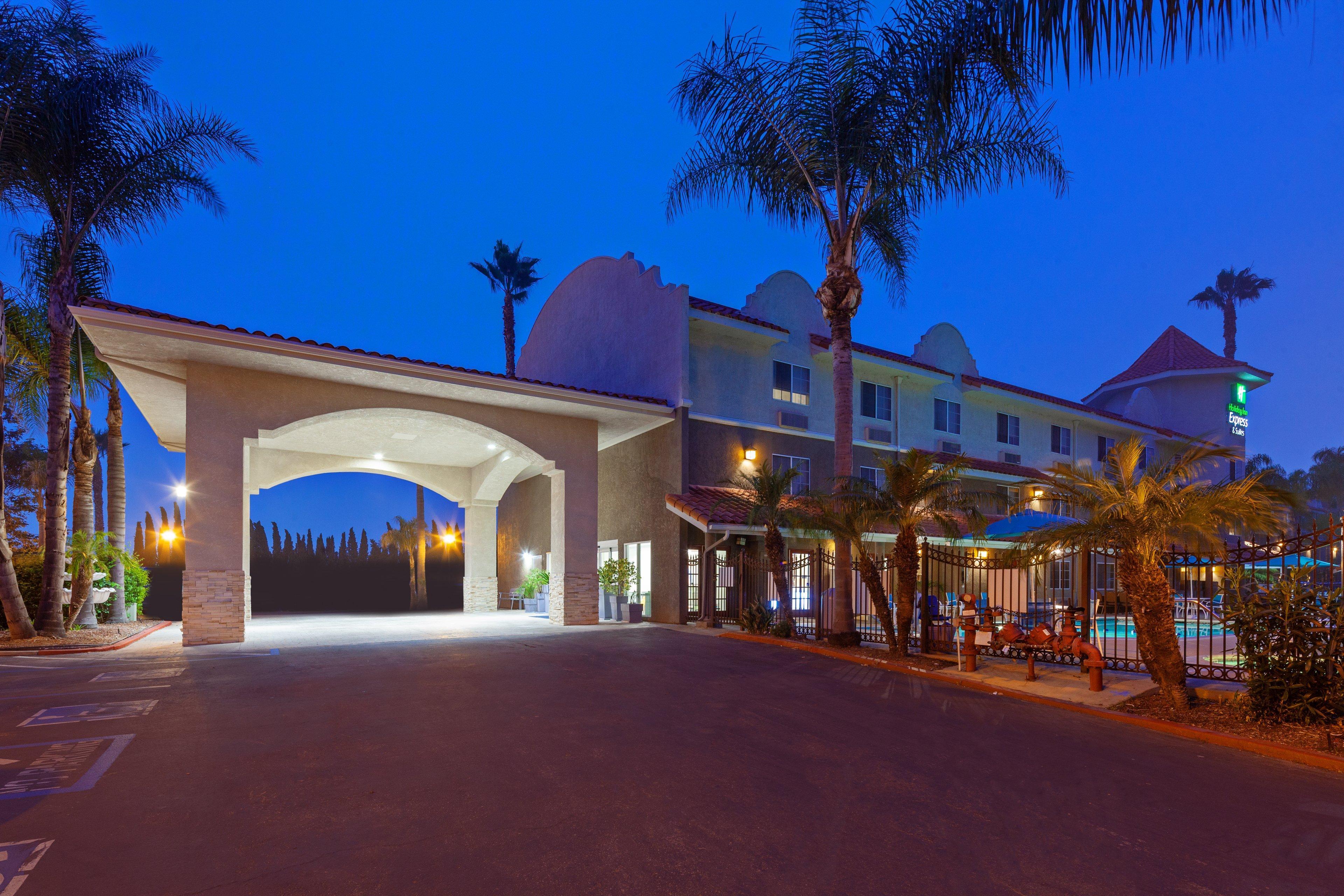 Holiday Inn Express Hotel & Suites San Diego-Escondido, An Ihg Hotel Exteriér fotografie